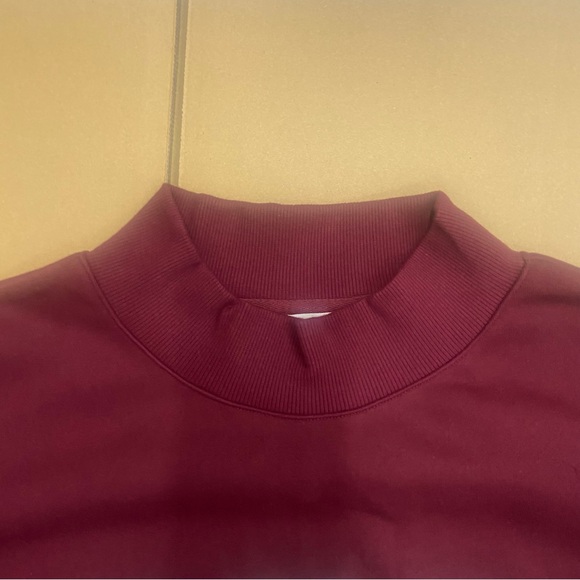 Parke Women's Burgundy Preppy Sporty Sweatshirt - Picture 4 of 8